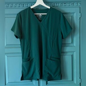 Women's Elevate by IRG Scrub Top